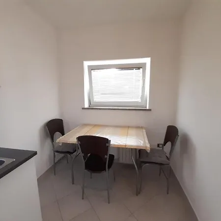 Apartma Mari 公寓 *