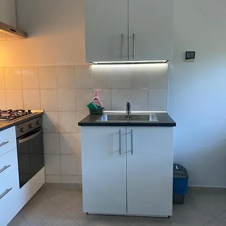 Apartma Mari Lucija